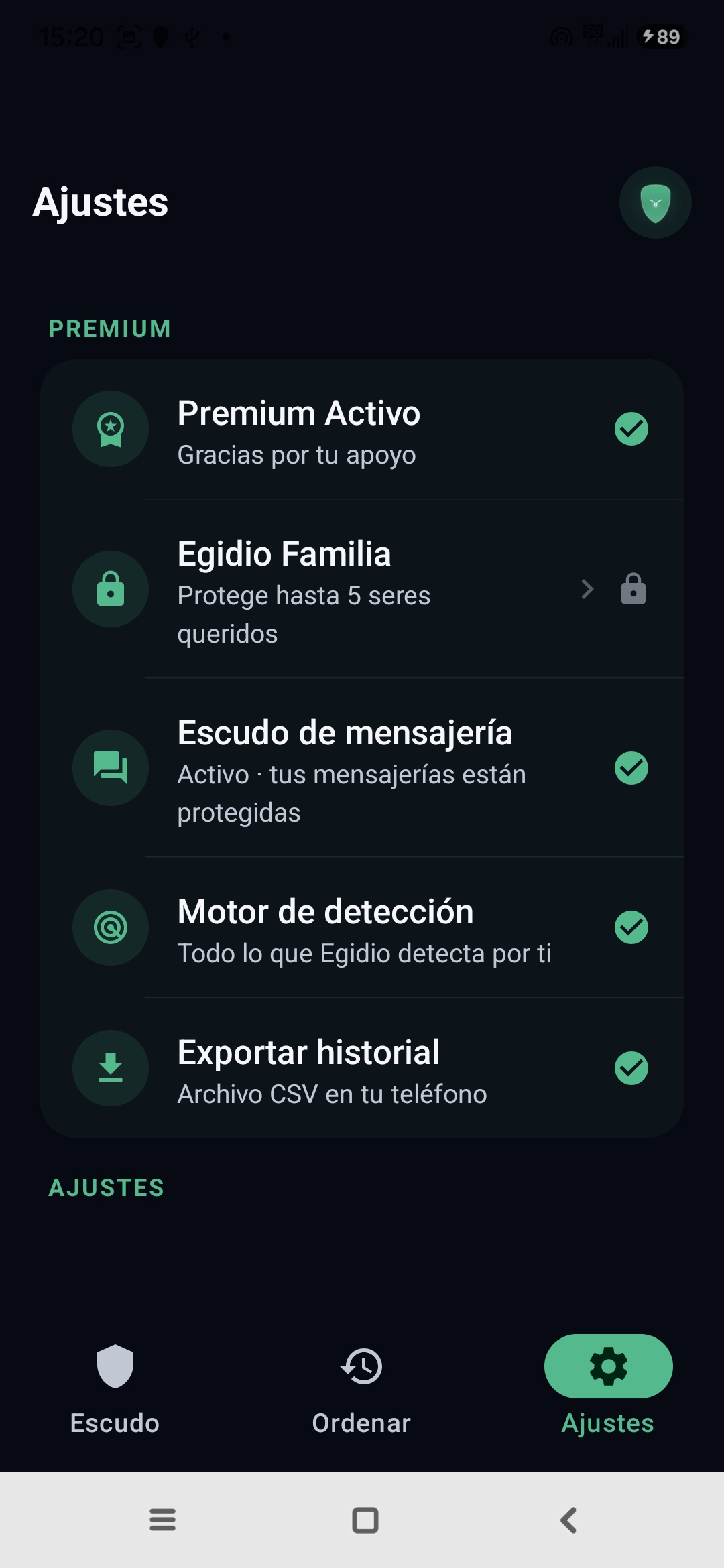 Ajustes de Egidio: Premium activo, modo Familia, mensajería protegida, motor de detección
