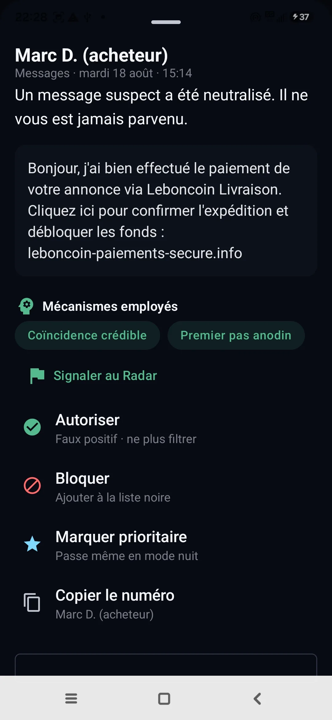 Fiche d'interception dans Egidio : l'arnaque au faux acheteur Leboncoin, les mecanismes employes (coincidence credible, premier pas anodin), le signalement au Radar et les actions possibles — autoriser, bloquer, marquer prioritaire